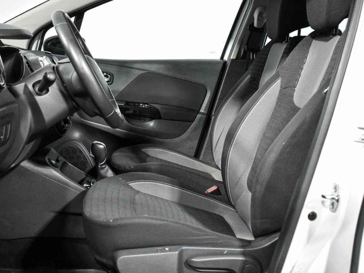 Б/У Рено Каптюр 2016 года. Фото: #9