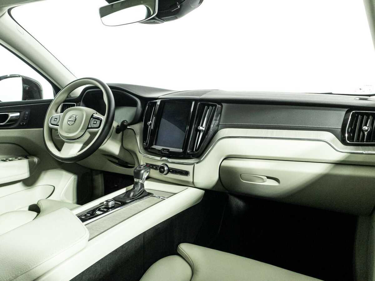 Volvo XC60 2018 года с пробегом. Фото: #8