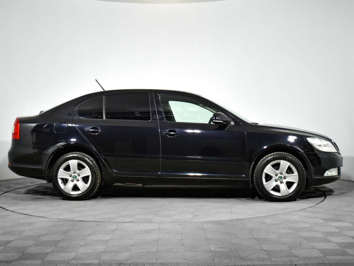 Б/У Шкода Октавия 2012 года. Фото: #3