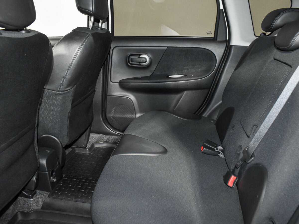 Б/У Ниссан Ноут 2013 года. Фото: #9