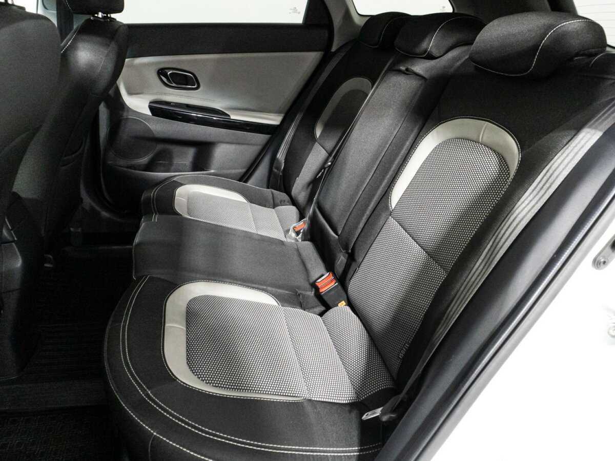 Б/У Киа Сид 2018 года. Фото: #9