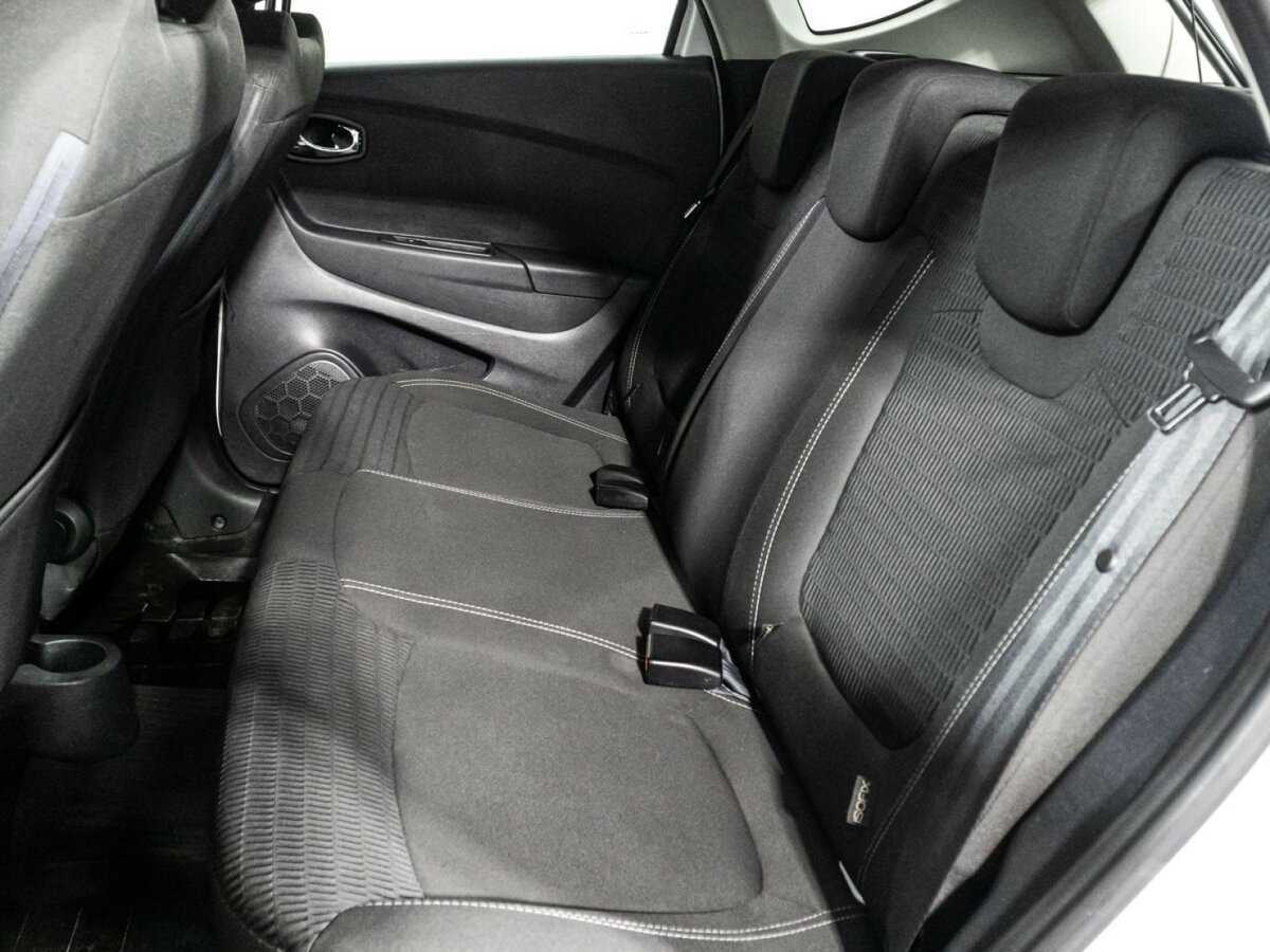 Б/У Рено Каптюр 2018 года. Фото: #9