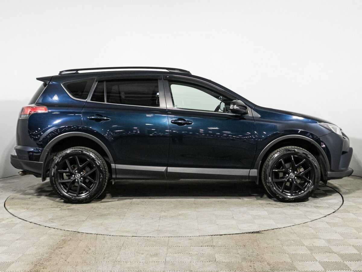 Toyota RAV4 2019 года с пробегом. Фото: #3