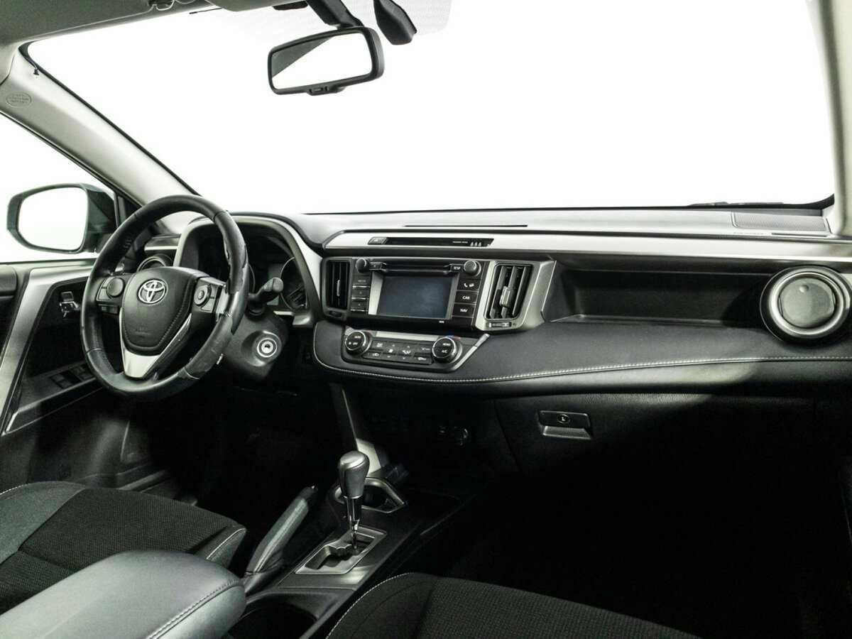 Toyota RAV4 2015 года с пробегом. Фото: #8