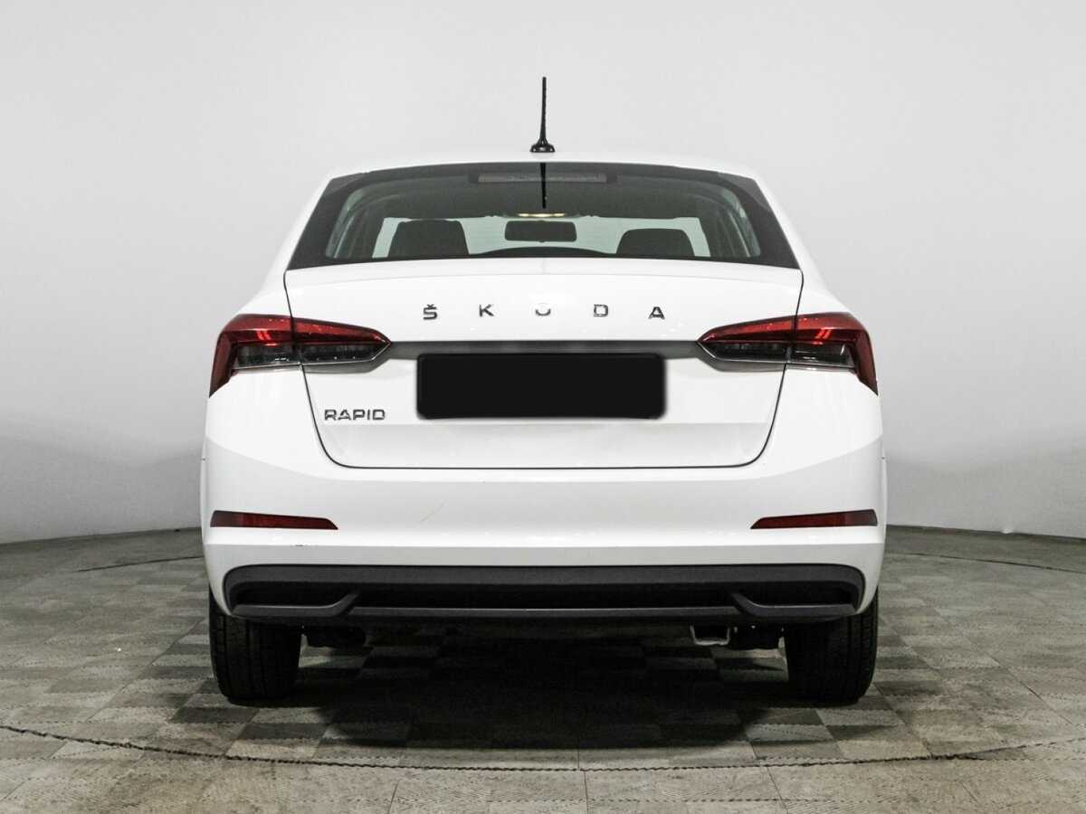 Б/У Шкода Рапид 2021 года. Фото: #5