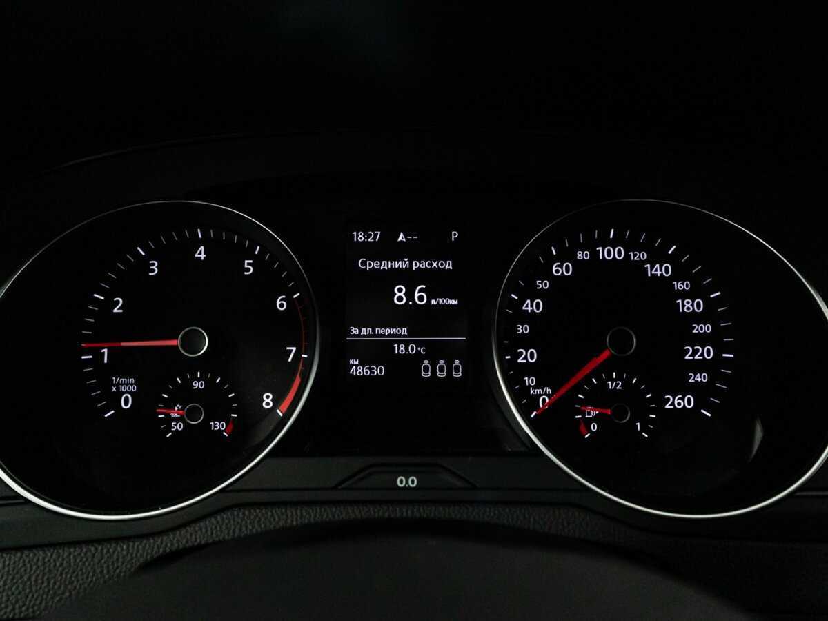 Volkswagen Passat 2021 года с пробегом. Фото: #11