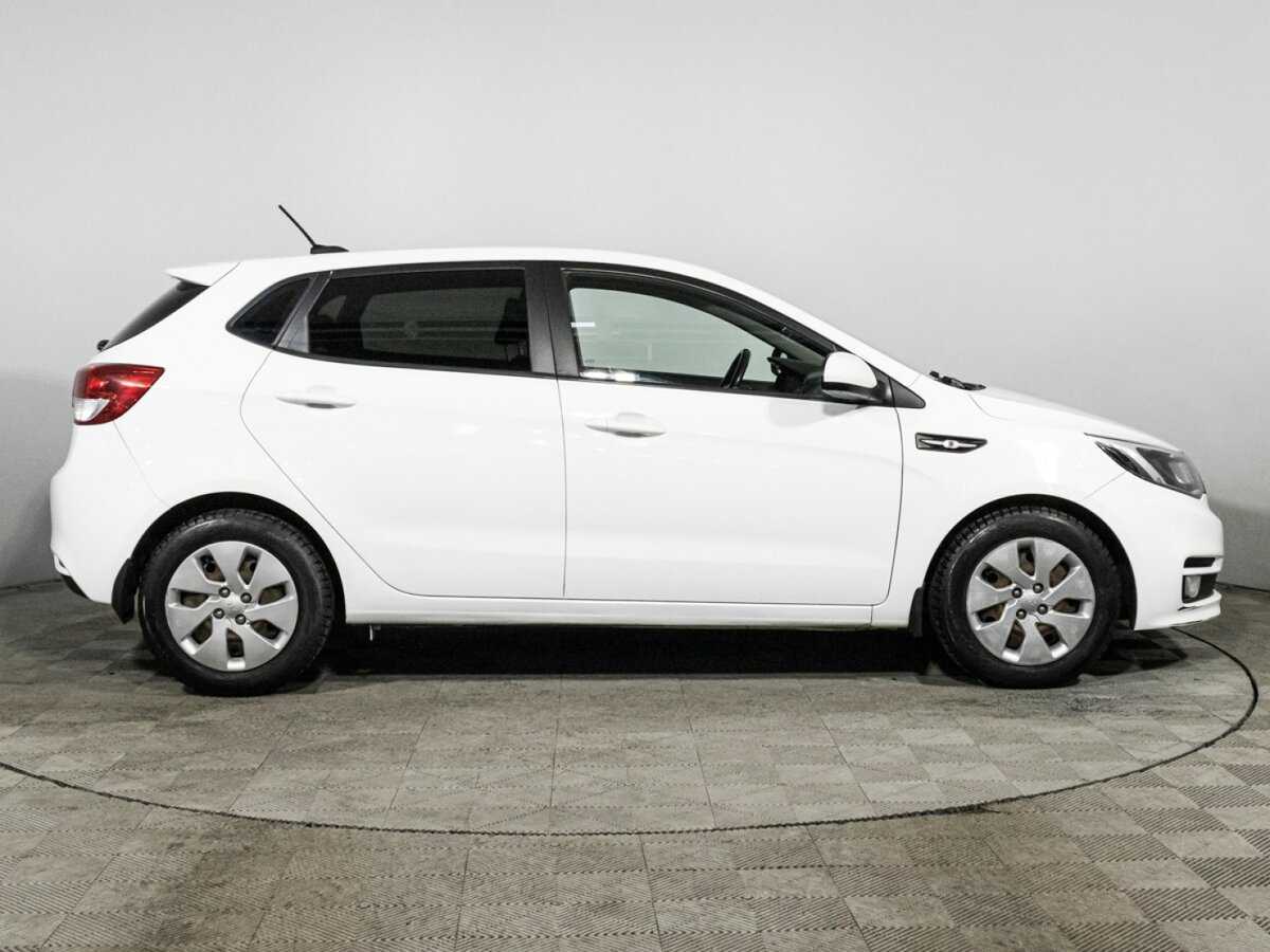 Б/У Киа Рио 2017 года. Фото: #3