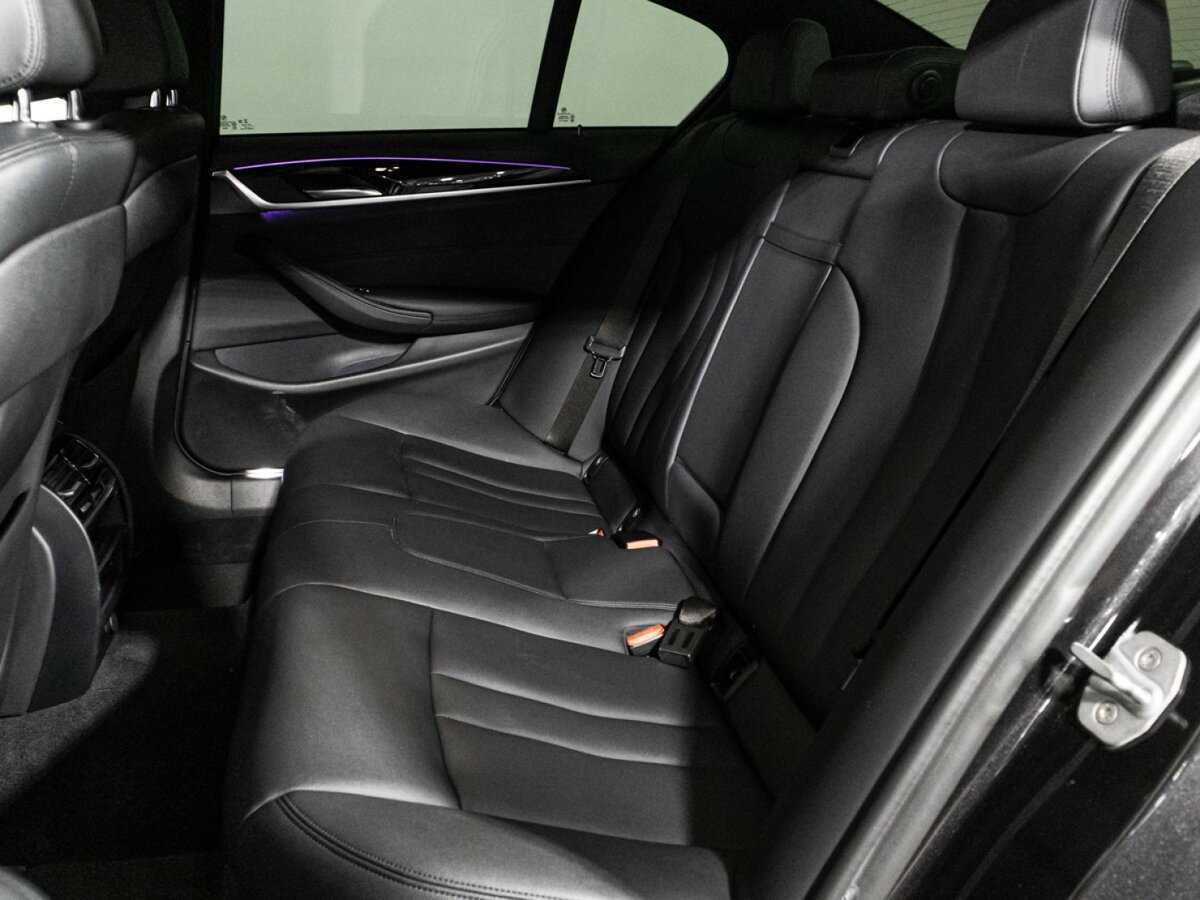 BMW 5 серии 2018 года с пробегом. Фото: #9