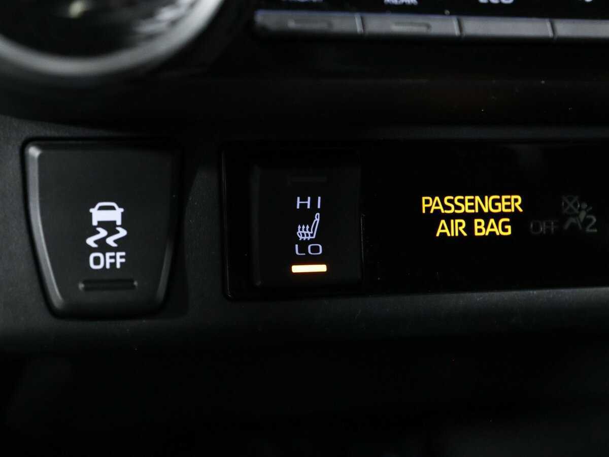 Toyota RAV4 2021 года с пробегом. Фото: #17