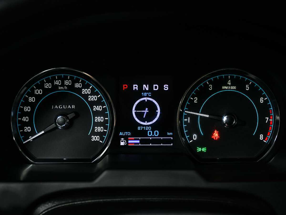 Jaguar XF 2013 года с пробегом. Фото: #9