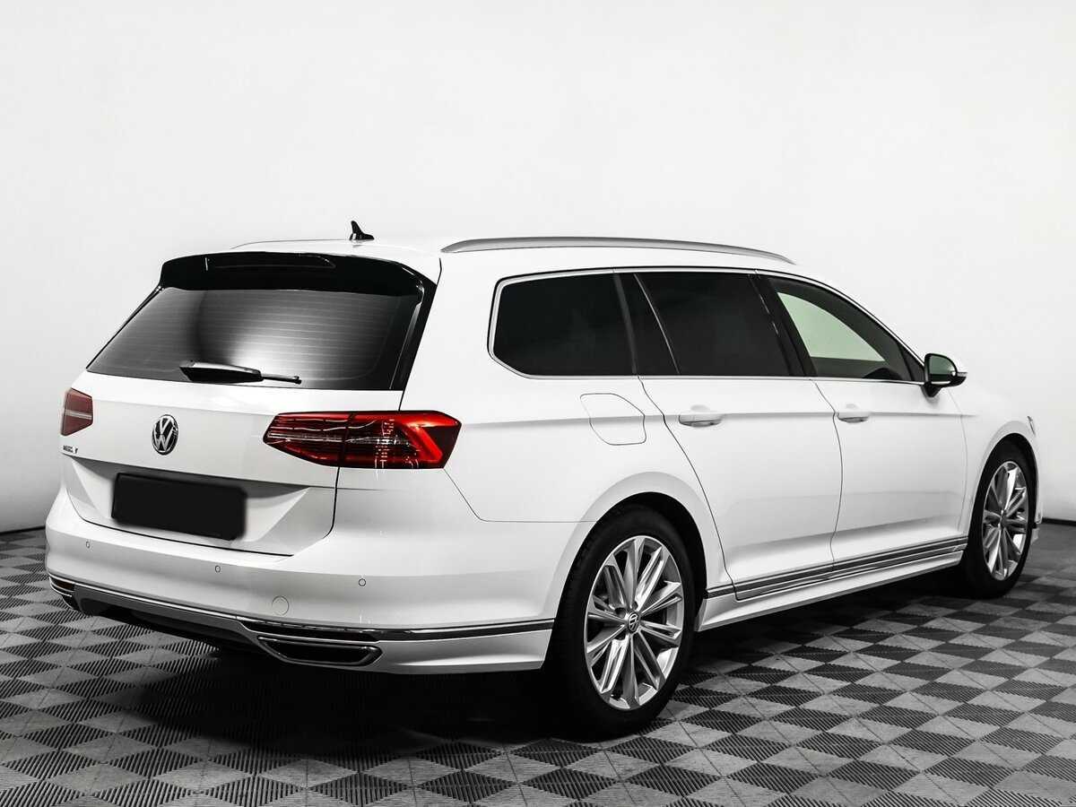 Volkswagen Passat 2019 года с пробегом. Фото: #4