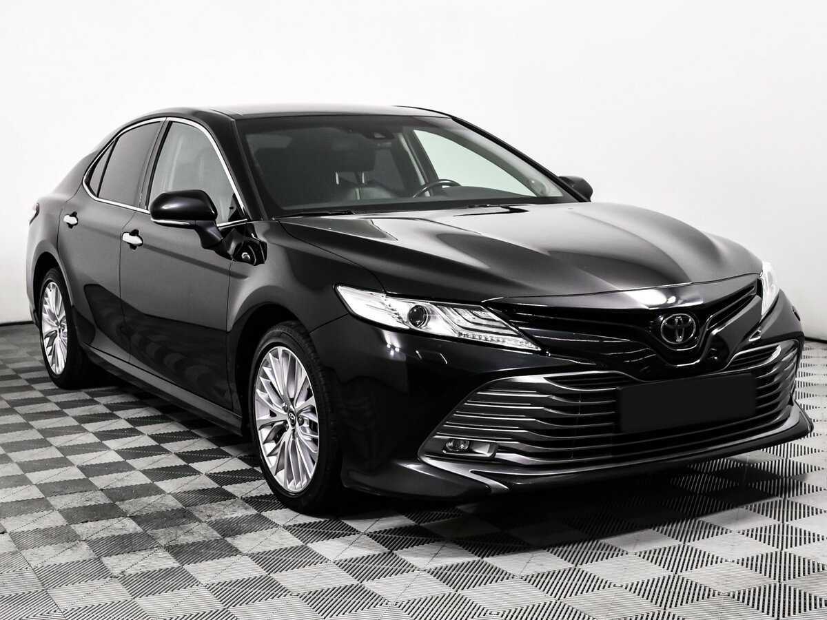 Toyota Camry 2018 года с пробегом. Фото: #2