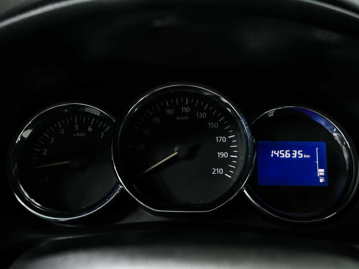 Б/У Рено Логан 2018 года. Фото: #9