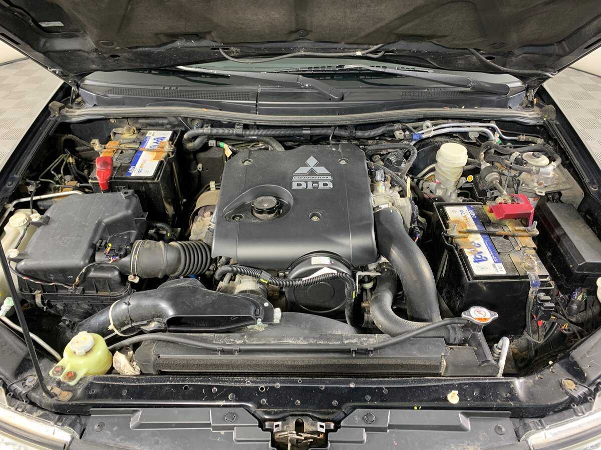 Б/У Митсубиши Паджеро Спорт 2014 года. Фото: #10