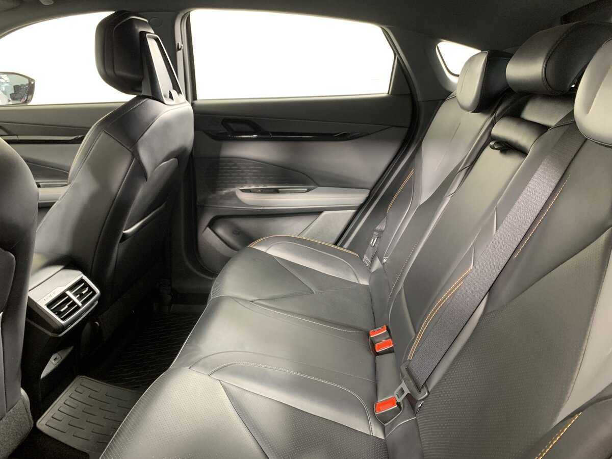 Changan UNI-V 2023 года с пробегом. Фото: #19