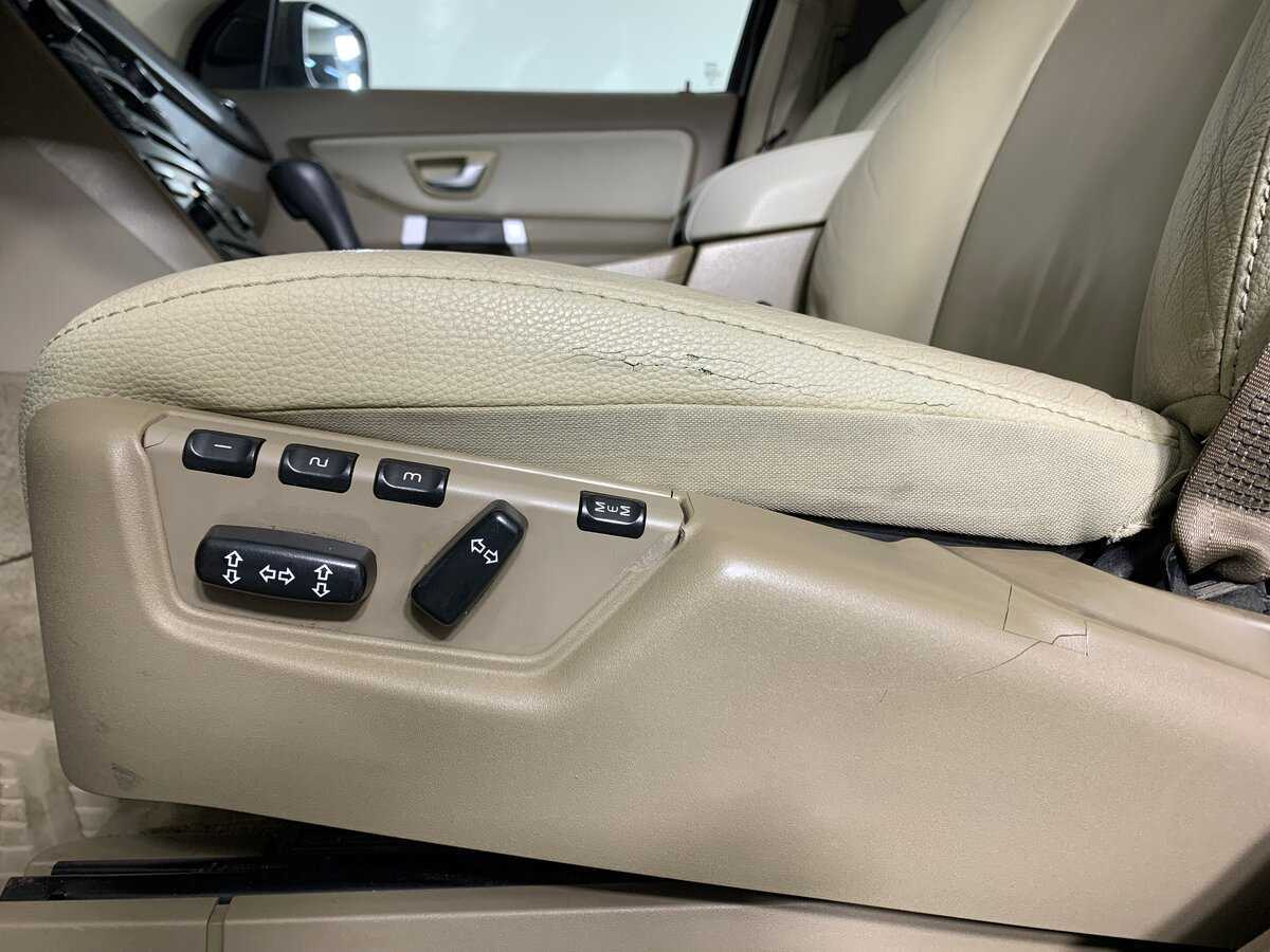 Б/У Вольво ИксЦ90 2013 года. Фото: #16