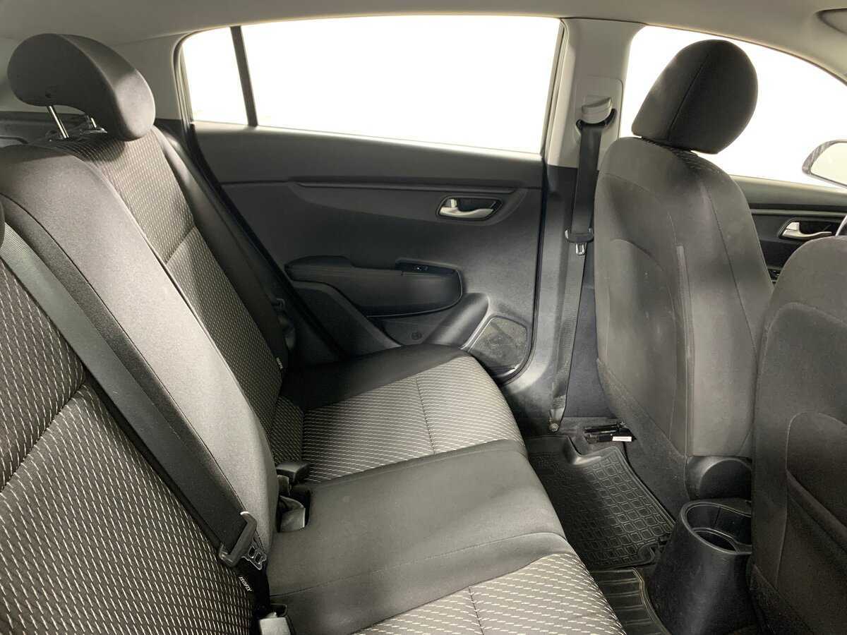 Б/У Киа Рио 2018 года. Фото: #17