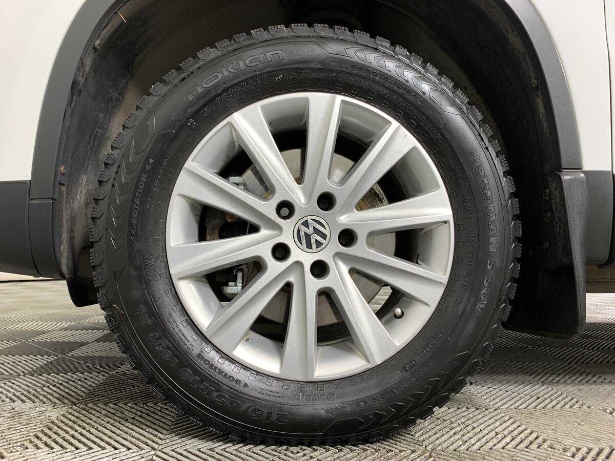 Б/У Фольксваген Тигуан 2015 года. Фото: #8