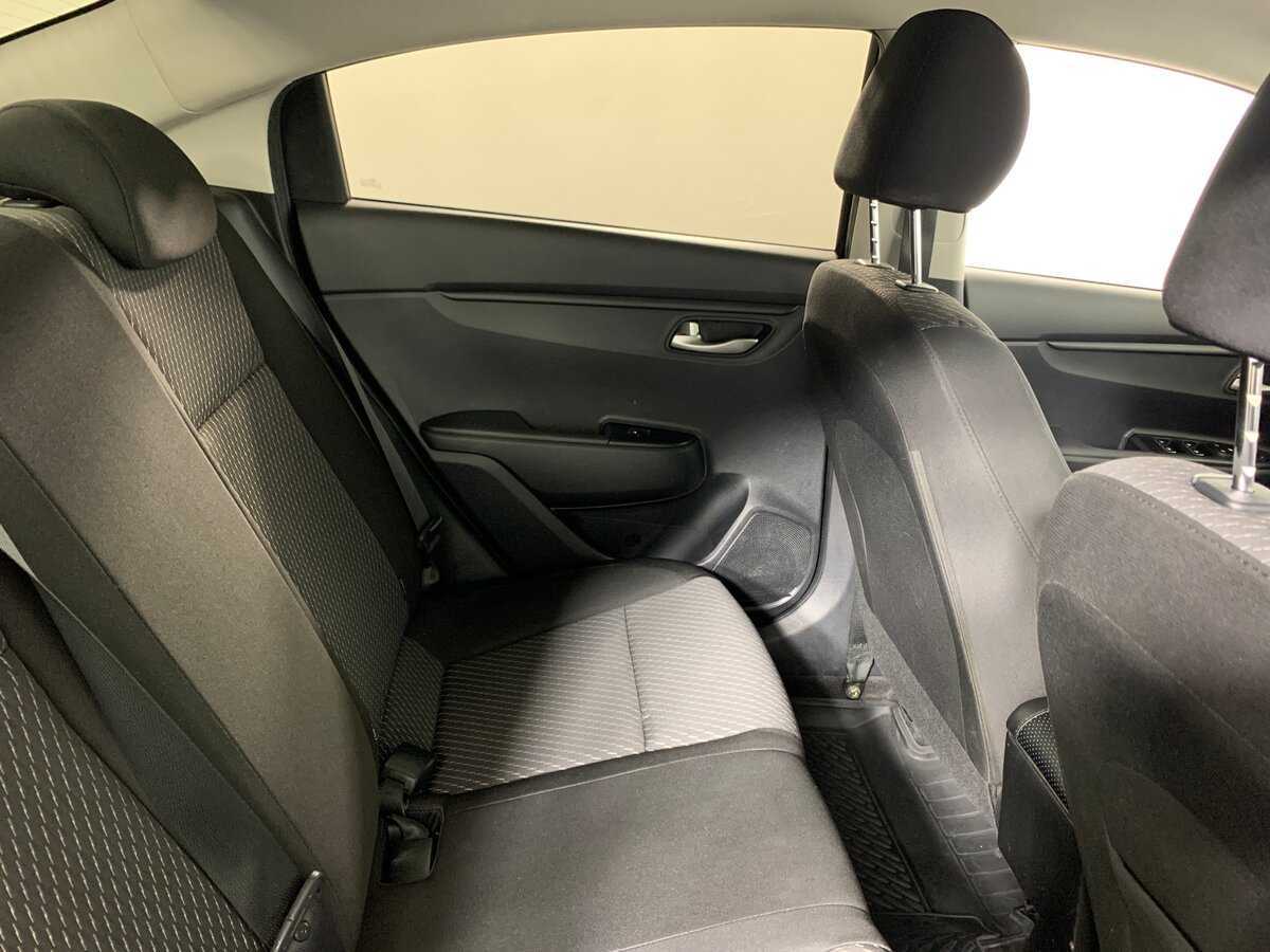 Б/У Киа Рио 2017 года. Фото: #17