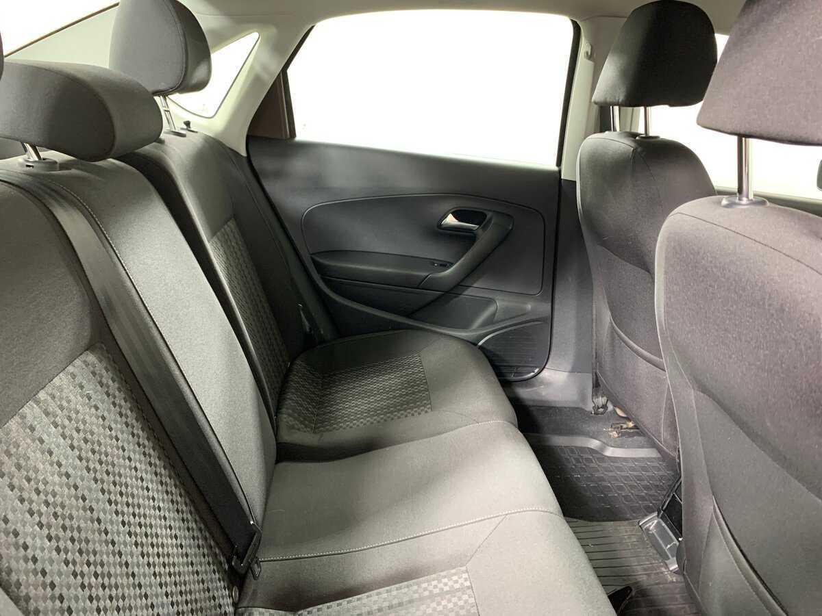 Б/У Фольксваген Поло 2016 года. Фото: #14