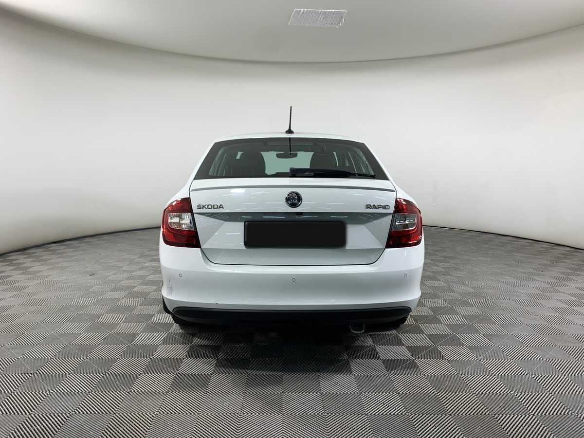 Б/У Шкода Рапид 2018 года. Фото: #5