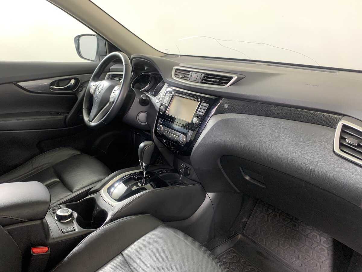 Б/У Ниссан Икс-Трейл 2016 года. Фото: #13