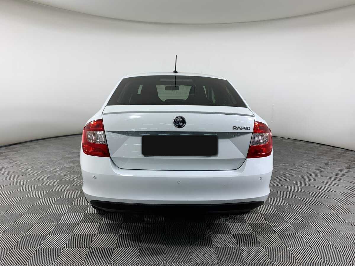 Б/У Шкода Рапид 2015 года. Фото: #5