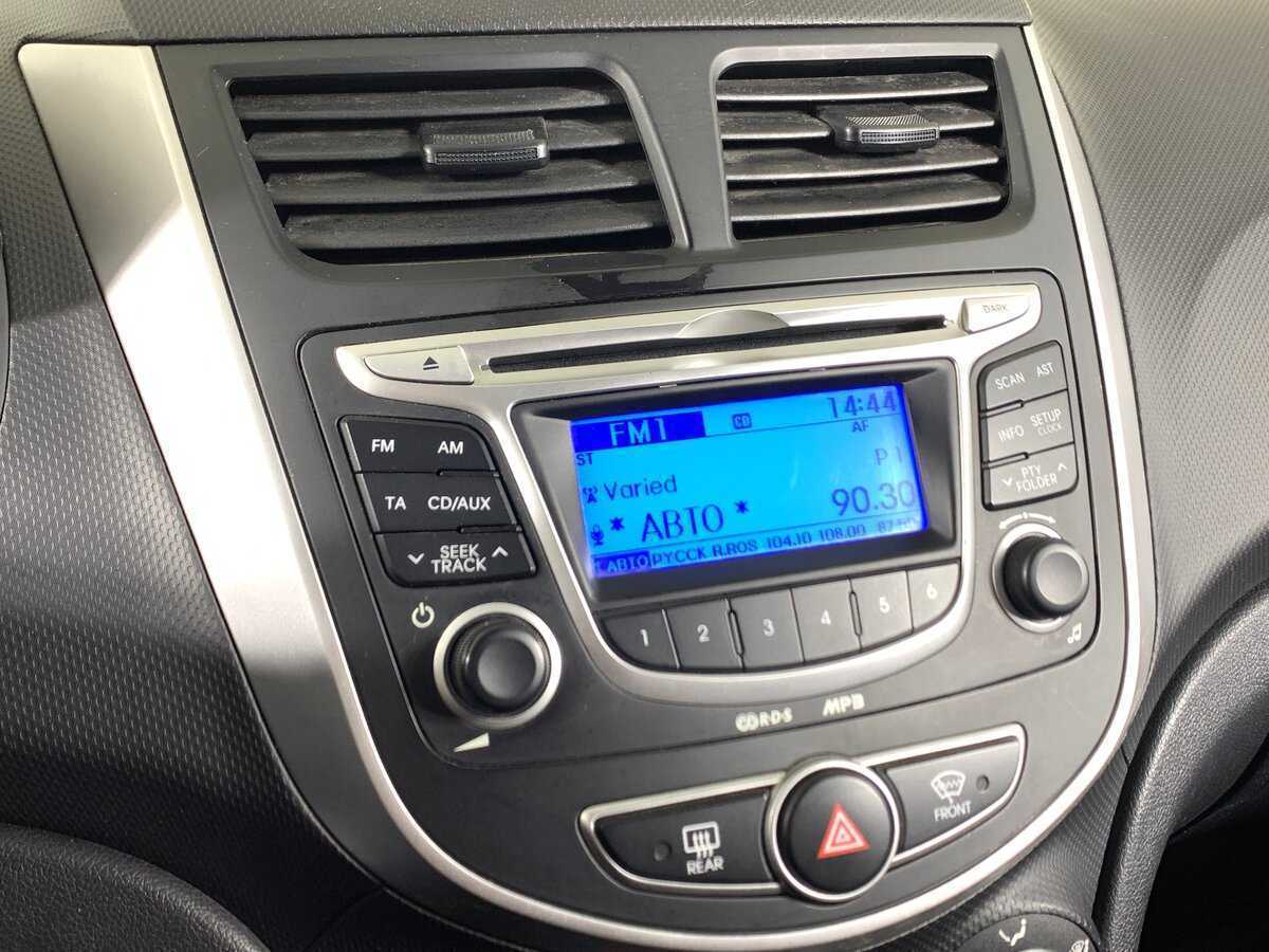 Б/У Хендай Солярис 2012 года. Фото: #12