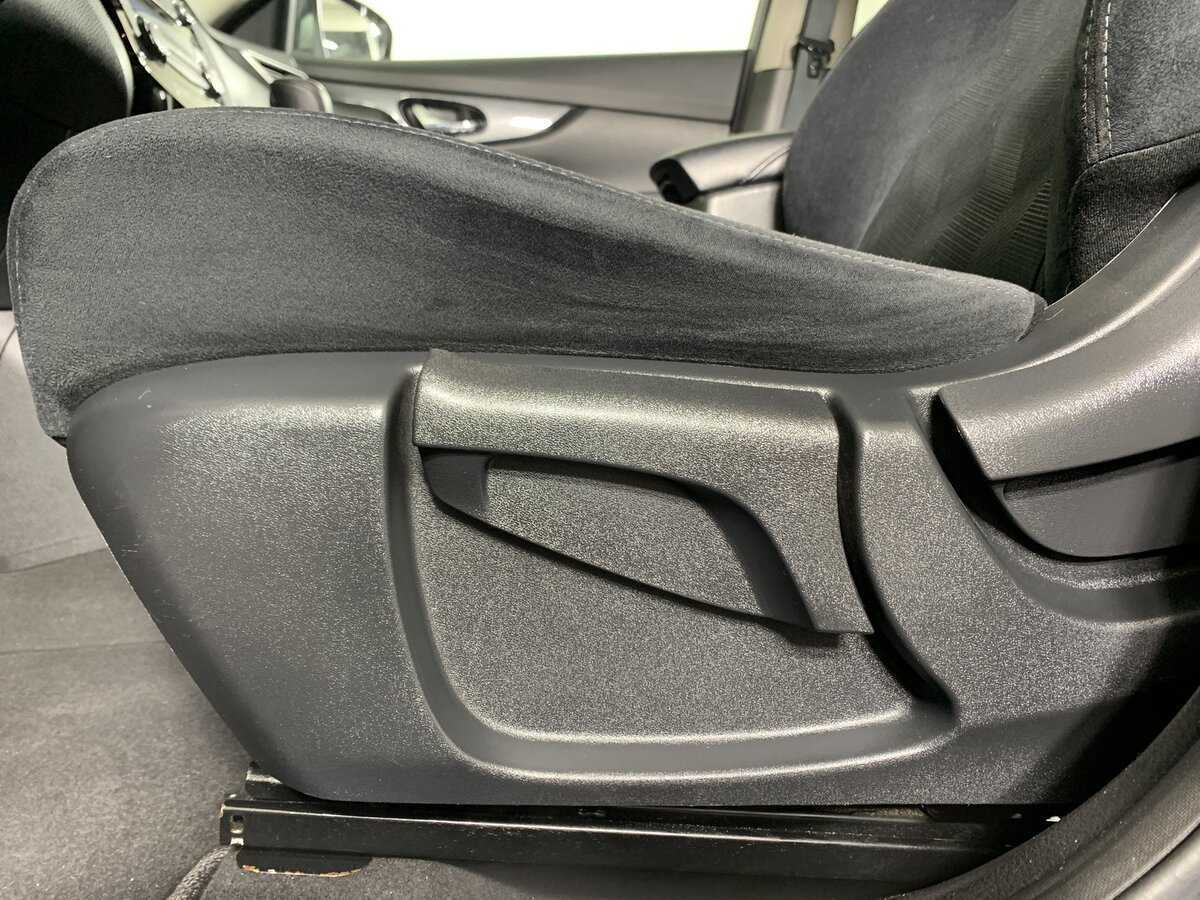 Б/У Ниссан Икс-Трейл 2016 года. Фото: #16