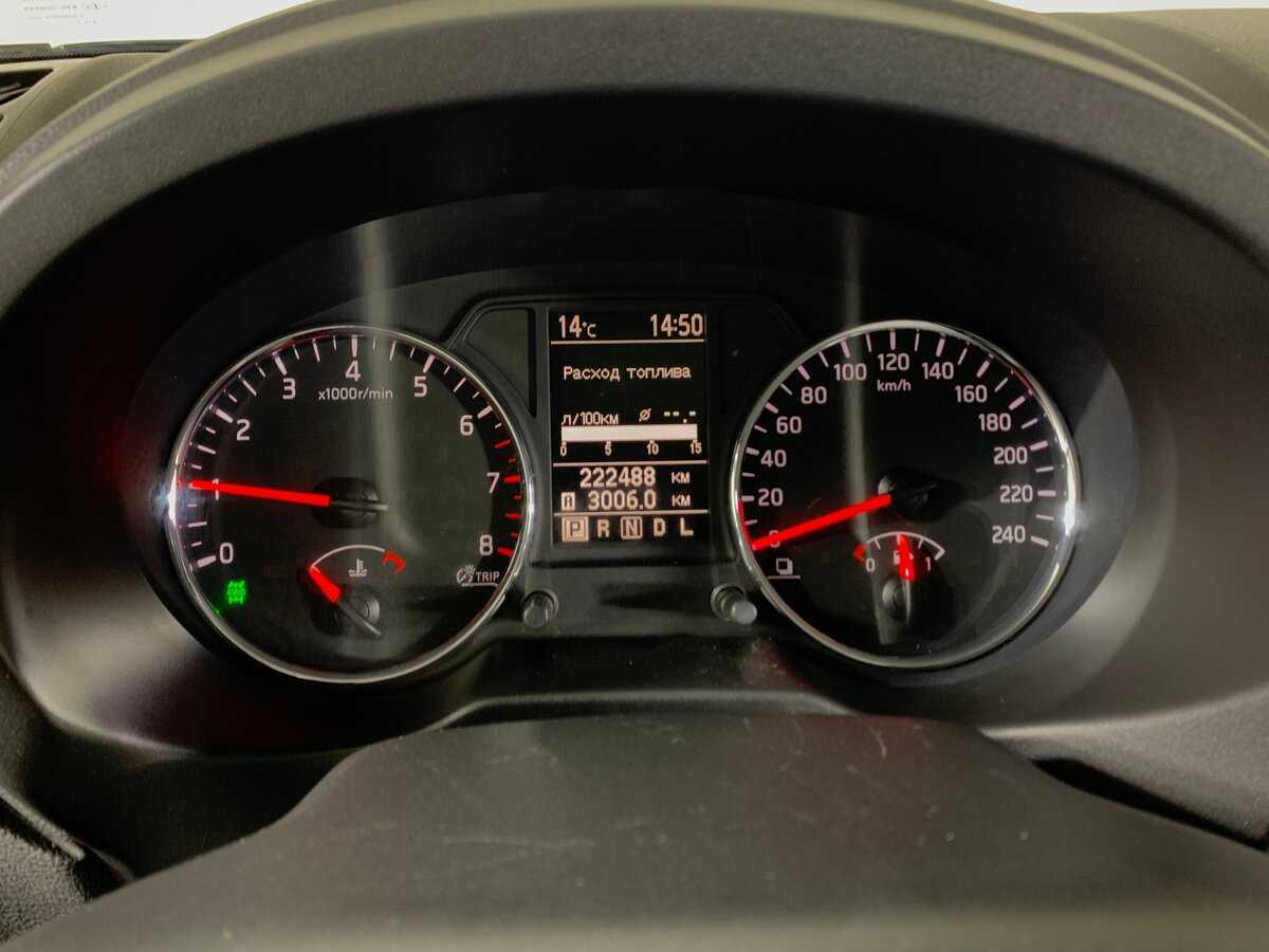 Б/У Ниссан Икс-Трейл 2012 года. Фото: #10