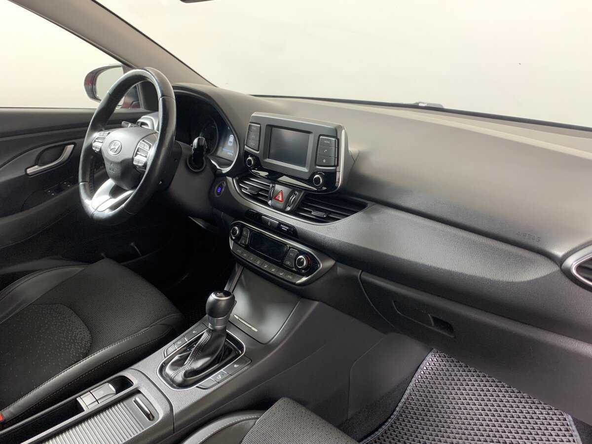 Hyundai i30 2017 года с пробегом. Фото: #13