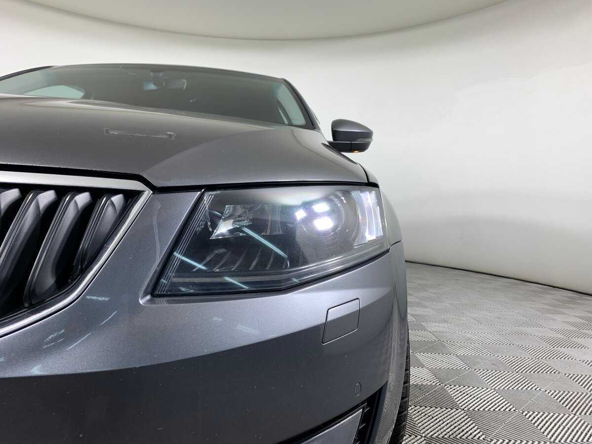 Б/У Шкода Октавия 2017 года. Фото: #9