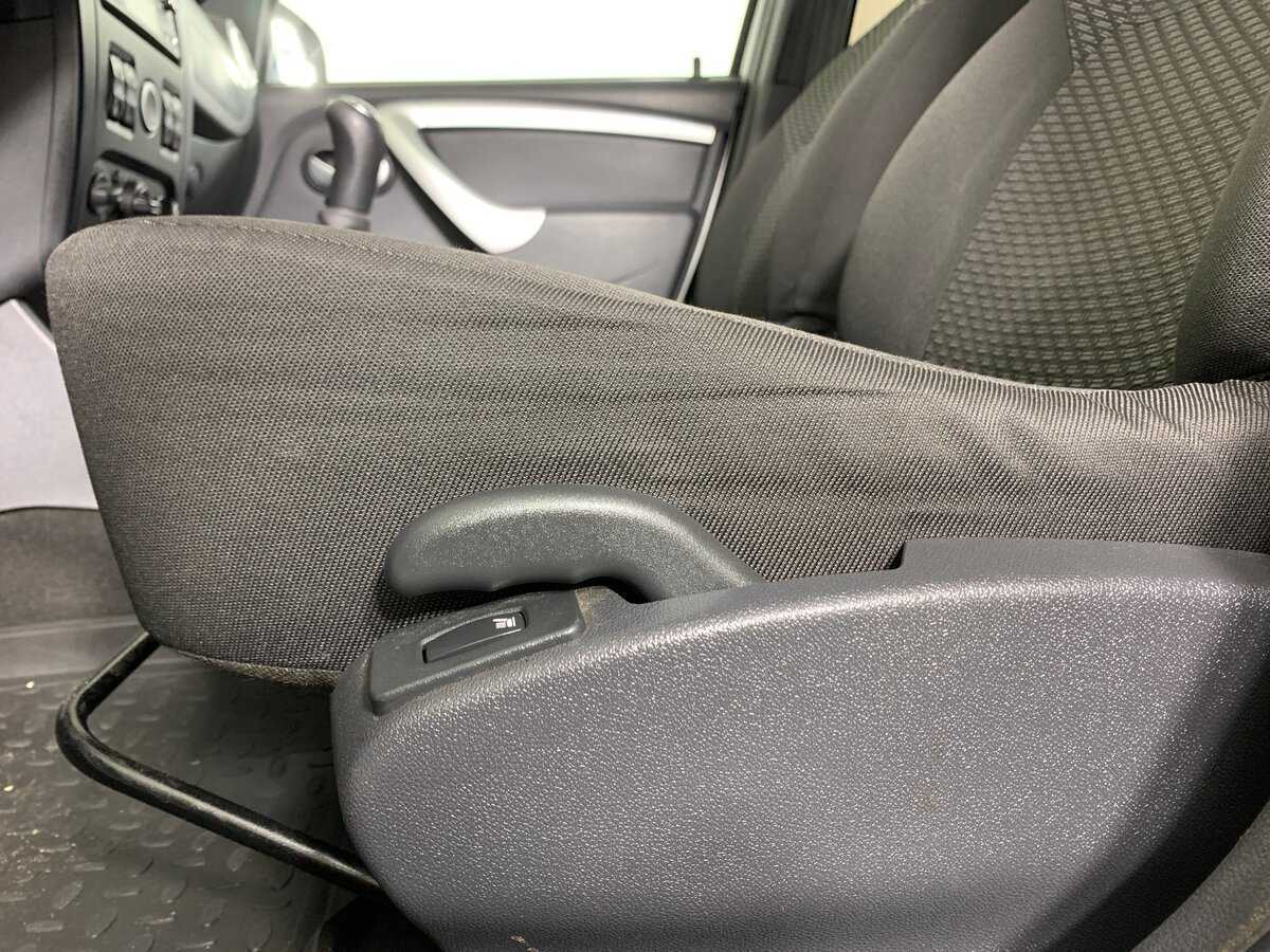 Б/У Лада (ВАЗ) Ларгус 2016 года. Фото: #15