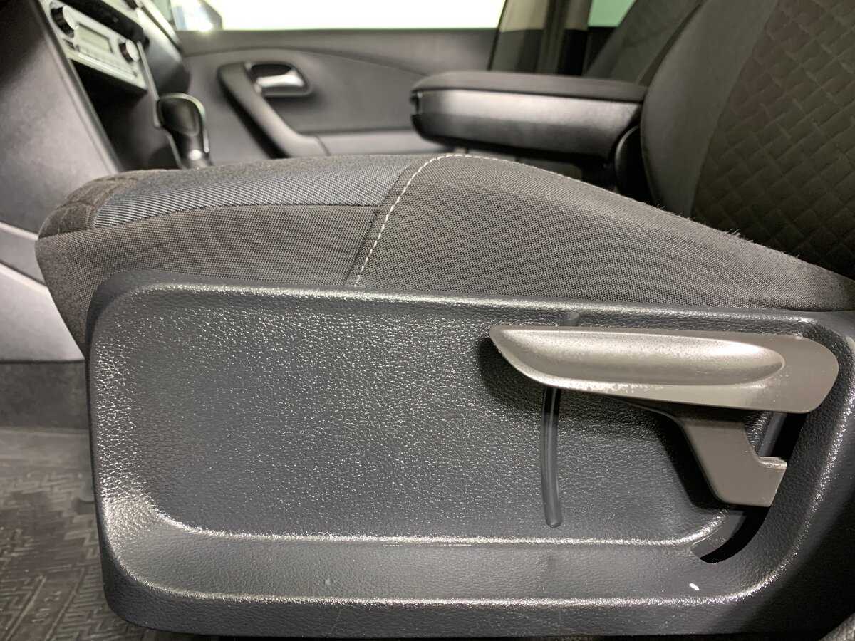 Б/У Фольксваген Поло 2018 года. Фото: #16