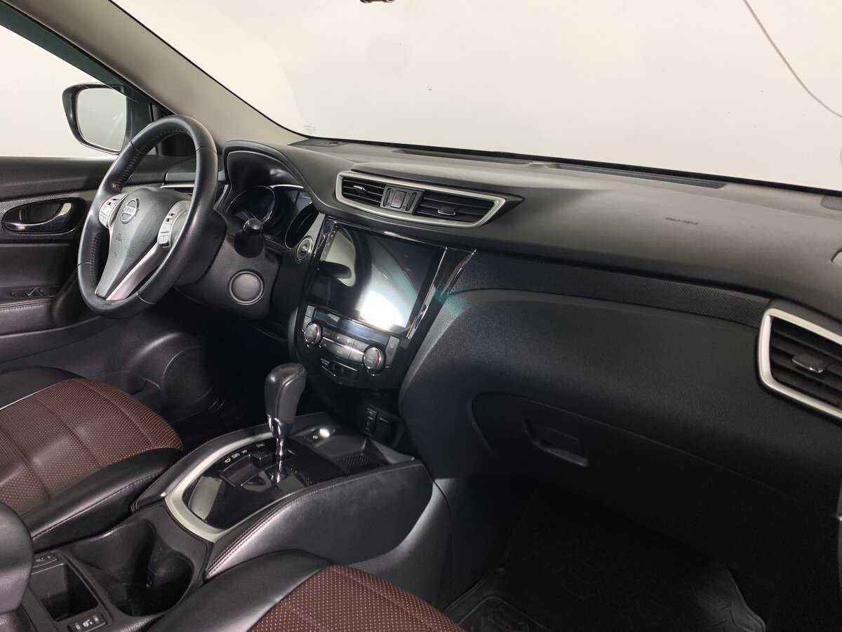 Б/У Ниссан Икс-Трейл 2015 года. Фото: #13