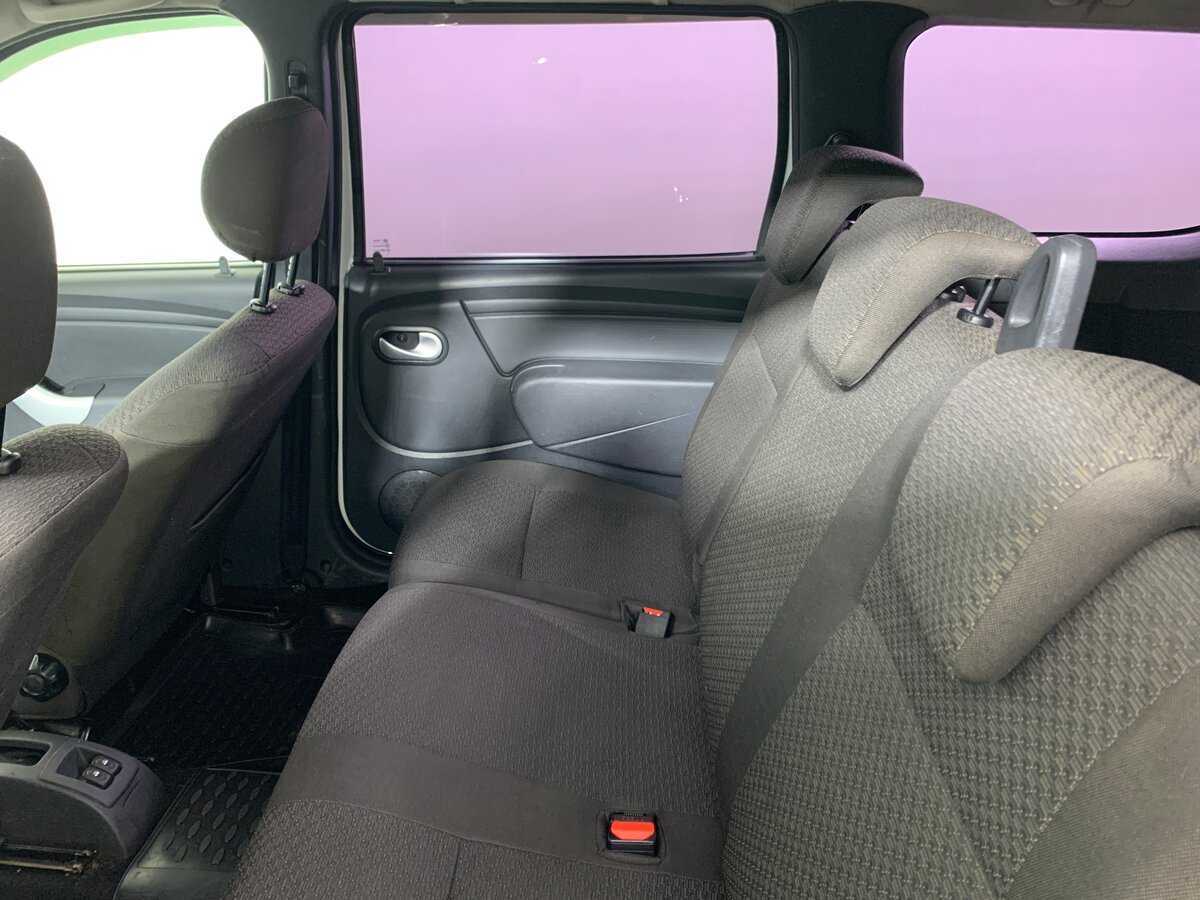 Б/У Лада (ВАЗ) Ларгус 2014 года. Фото: #18