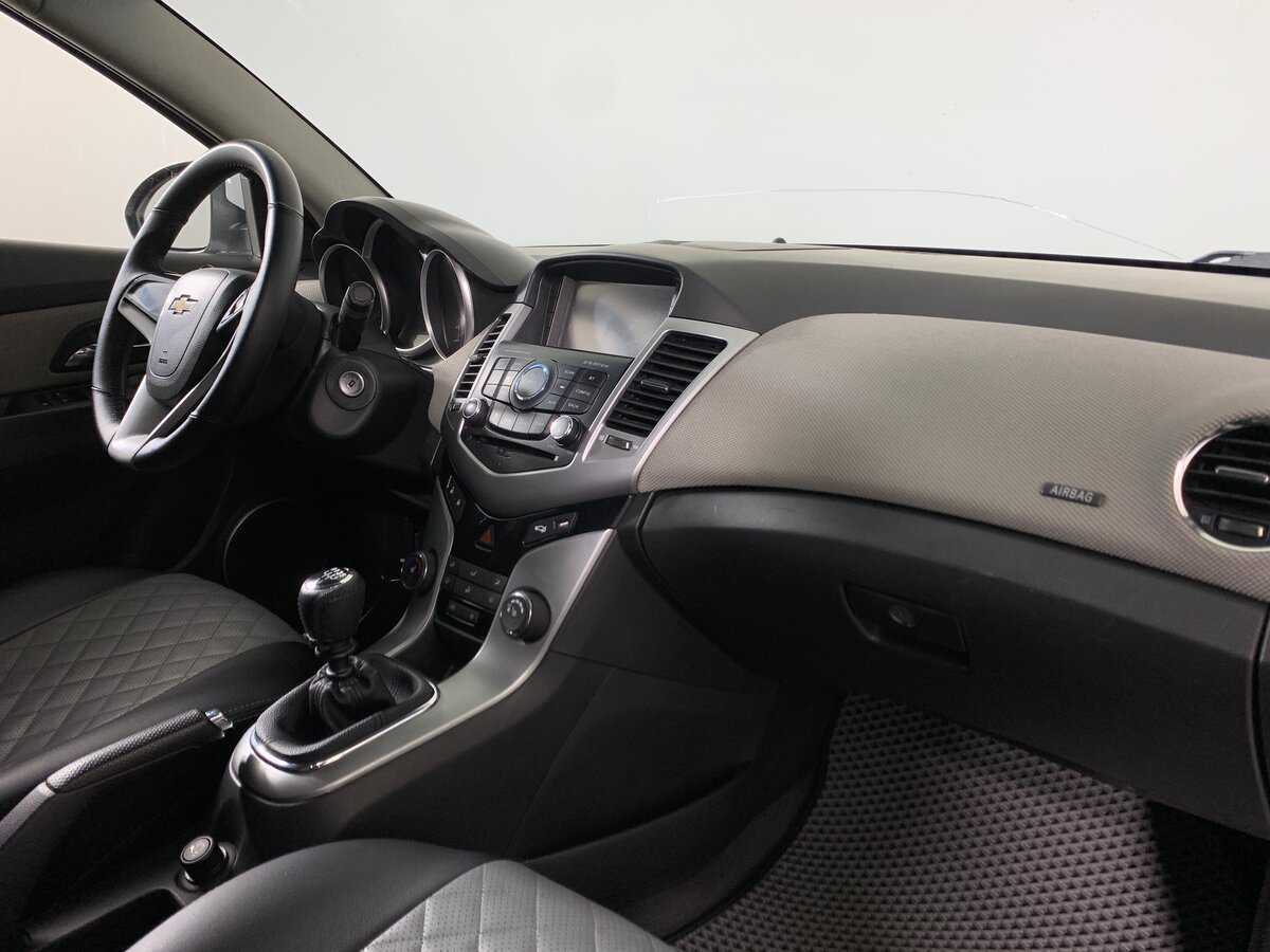 Б/У Шевроле Круз 2012 года. Фото: #13