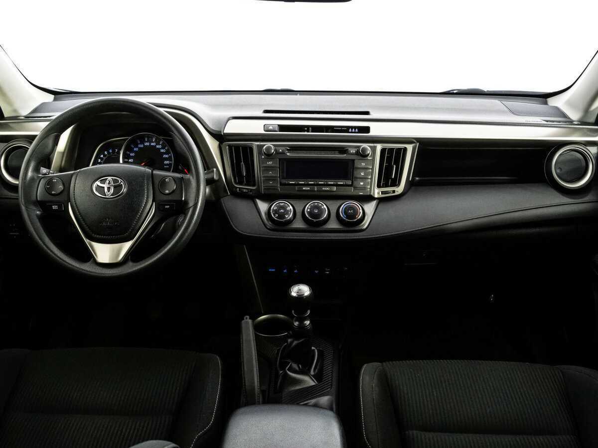 Toyota RAV4 2015 года с пробегом. Фото: #7