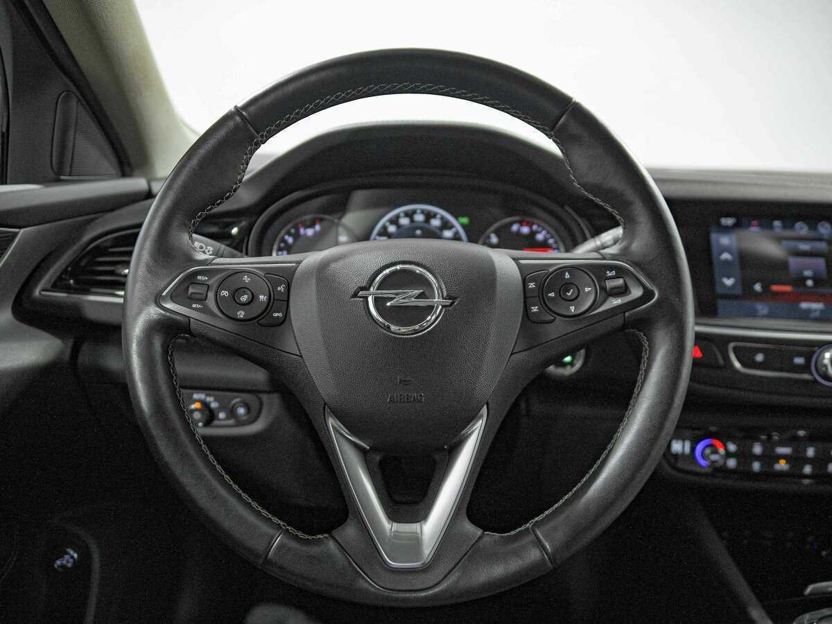 Б/У Опель Инсигния 2018 года. Фото: #8