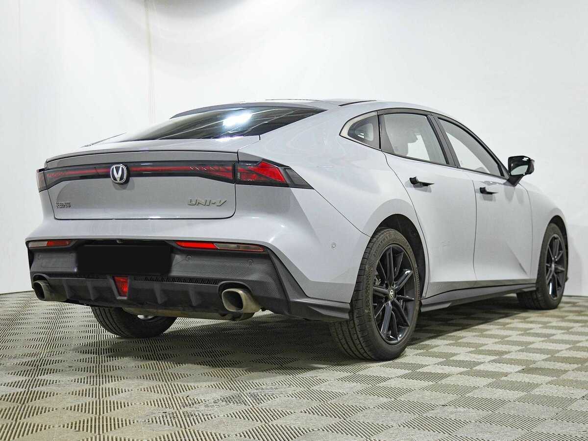 Changan UNI-V 2023 года с пробегом. Фото: #4