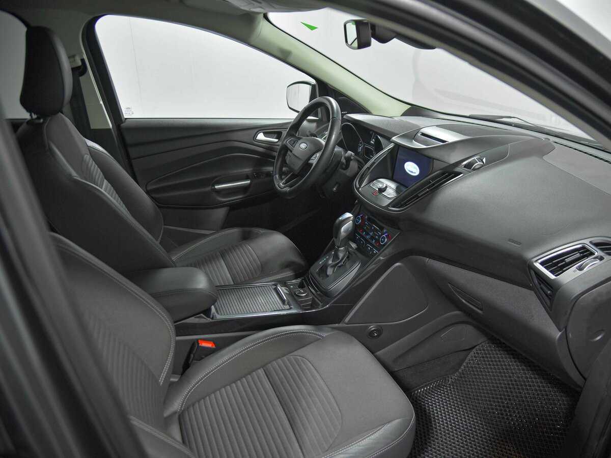 Б/У Форд Куга 2018 года. Фото: #16