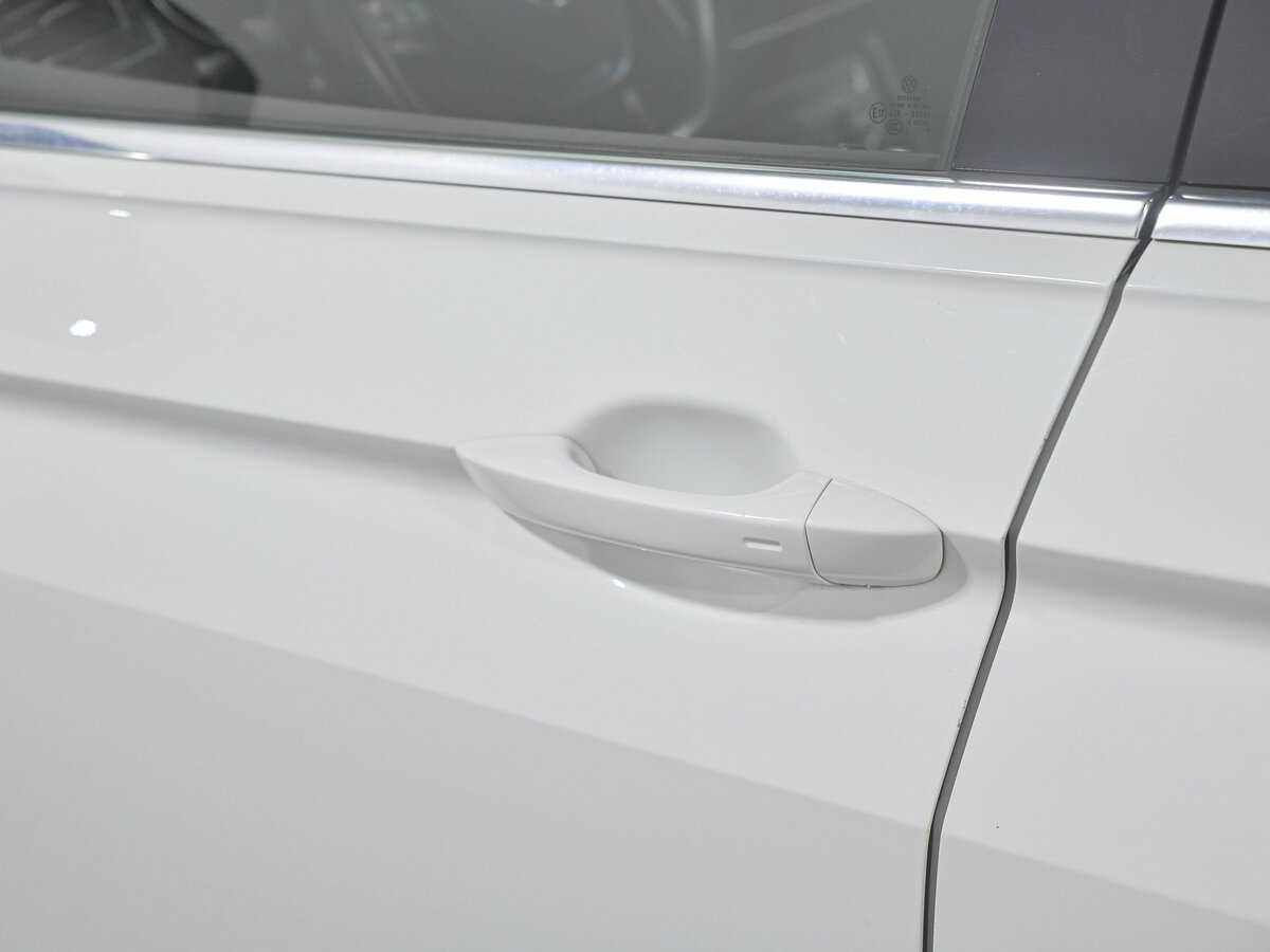 Volkswagen Tiguan 2018 года с пробегом. Фото: #18