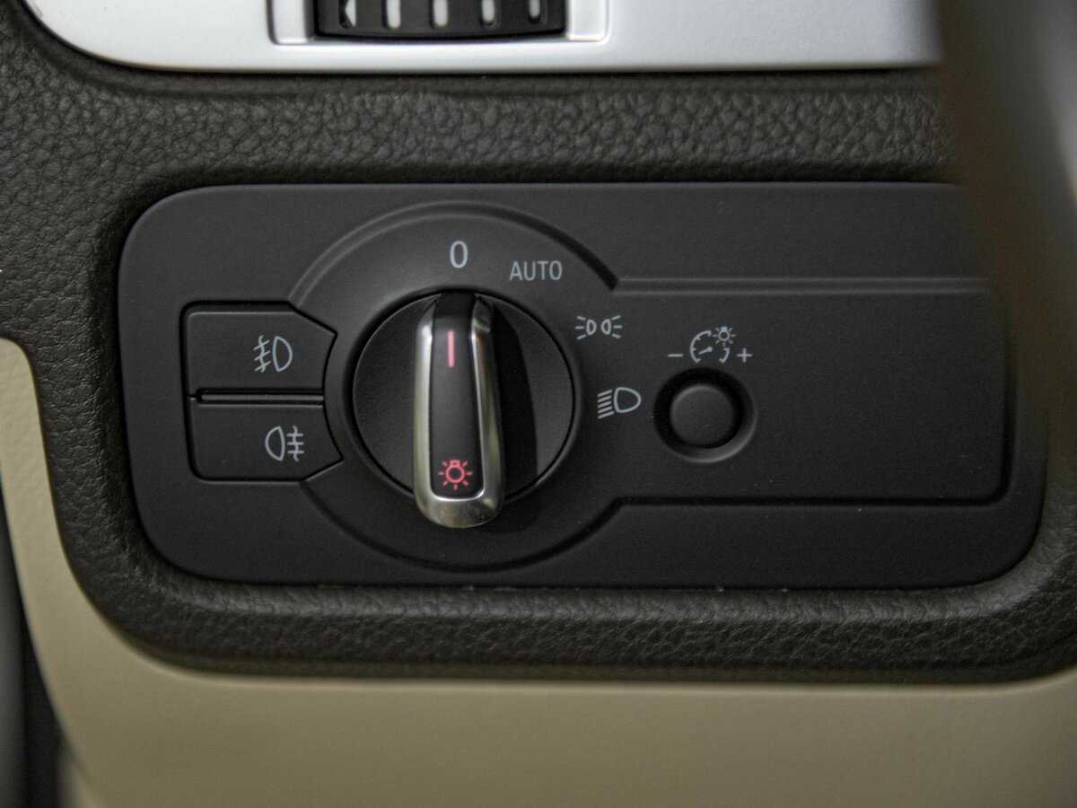 Volkswagen Touareg 2013 года с пробегом. Фото: #14