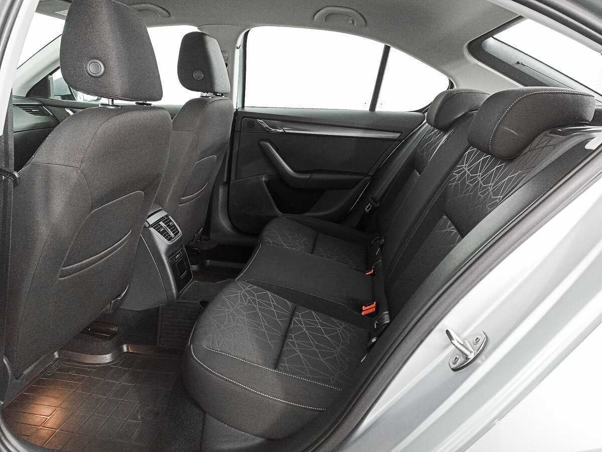 Skoda Octavia 2018 года с пробегом. Фото: #9
