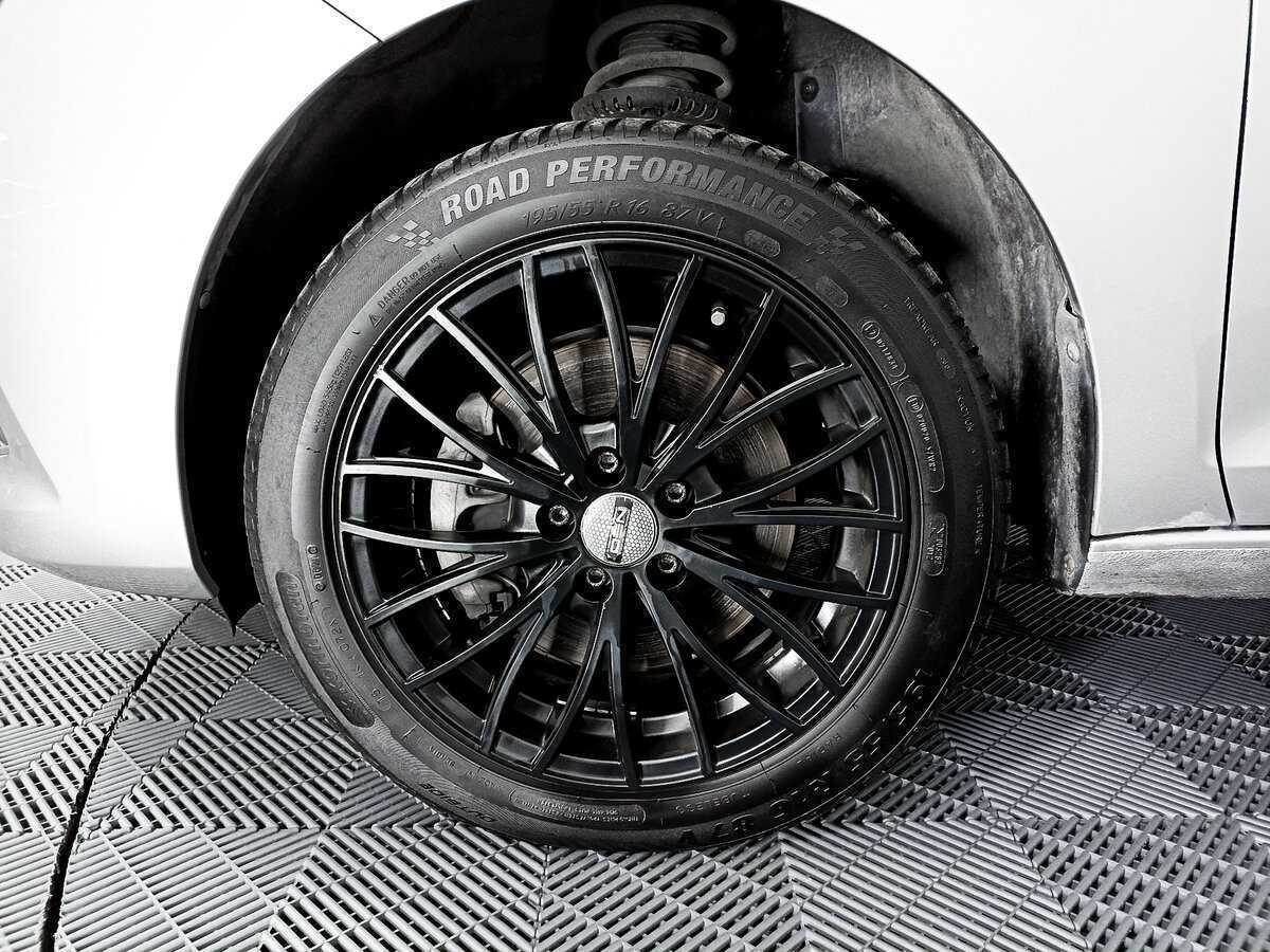 Б/У Шкода Рапид 2021 года. Фото: #17