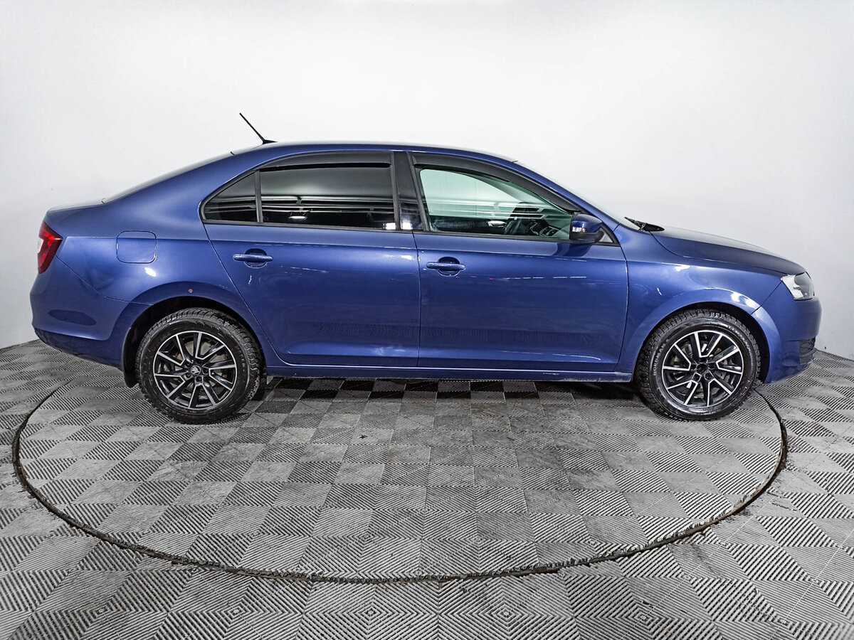 Б/У Шкода Рапид 2018 года. Фото: #3