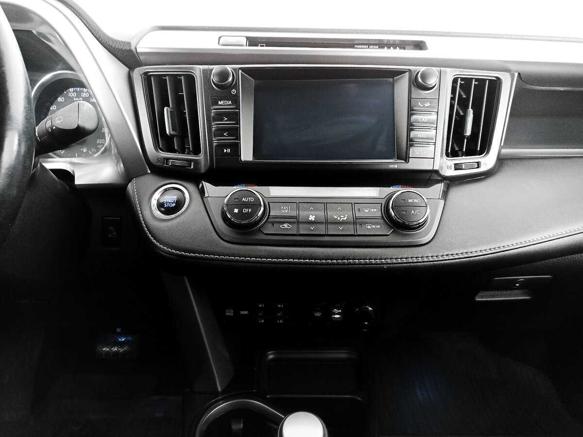 Toyota RAV4 2019 года с пробегом. Фото: #11