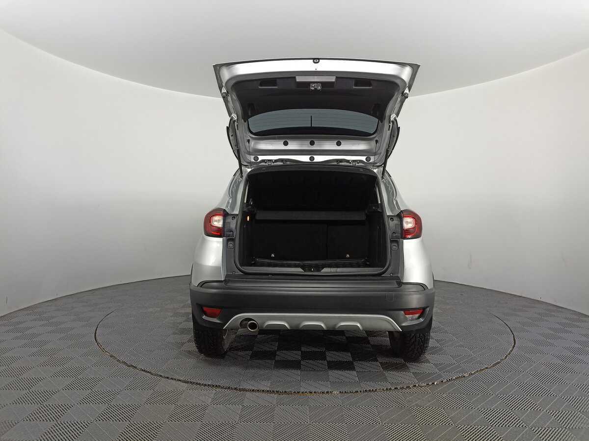 Б/У Рено Каптюр 2021 года. Фото: #9