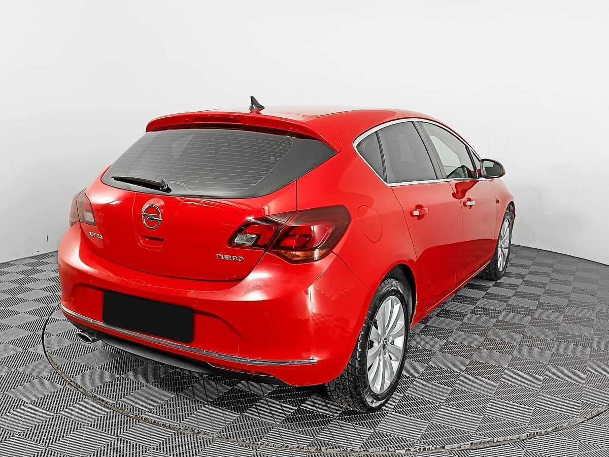 Б/У Опель Астра 2012 года. Фото: #3