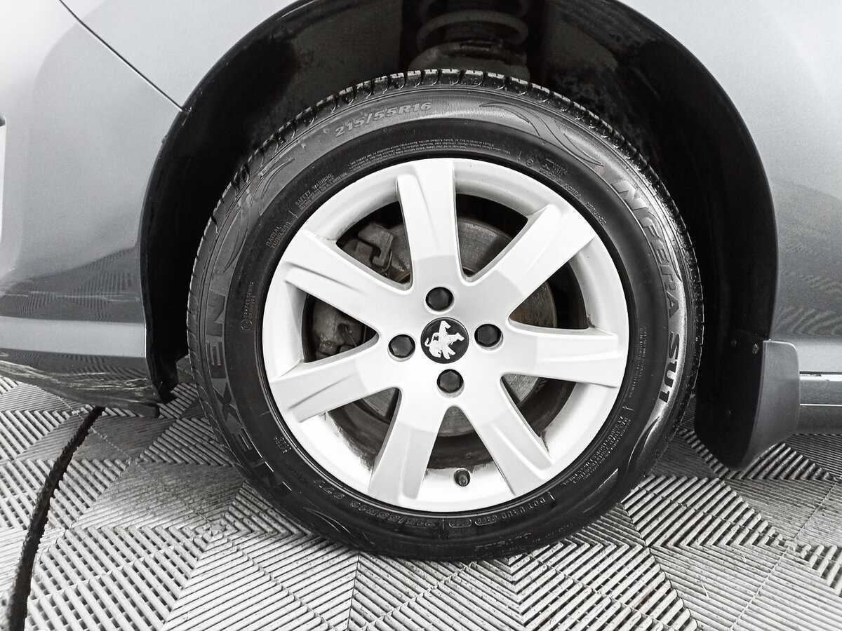 Б/У Пежо 408 2012 года. Фото: #12